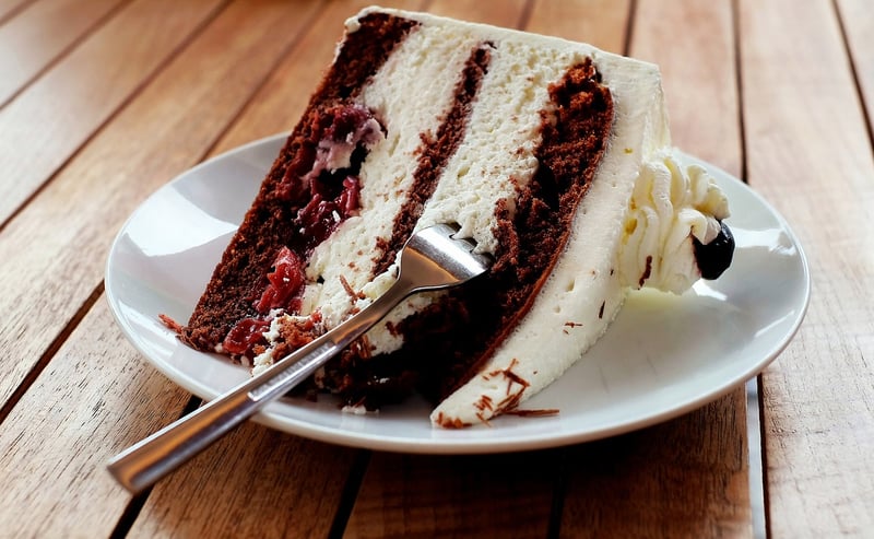 Cake Cutting Image